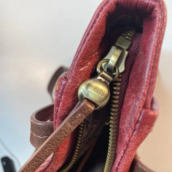 Hobo Red Leather Brown Straps Shoulder Bag Purse Tote Zip Closure - Picture 12 of 16